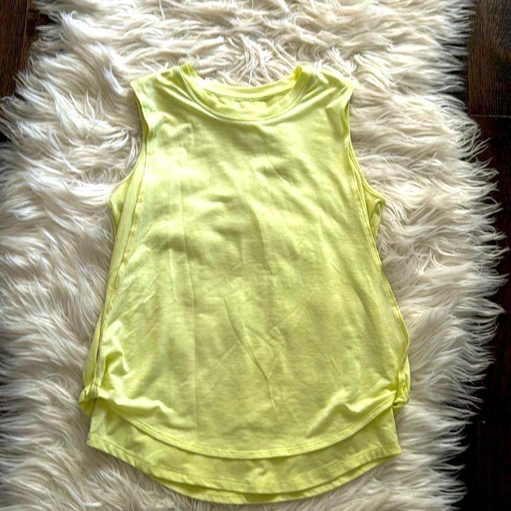 Trendy Athleta Muscle Tank with Overlay